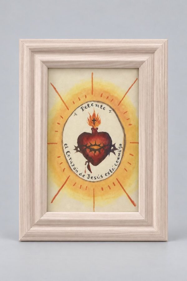 Detente del Sagrado Corazón de Jesús enmarcado, marco madera clara, ilustración de Sofía Brea con el lema «el Corazón de Jesús está conmigo»